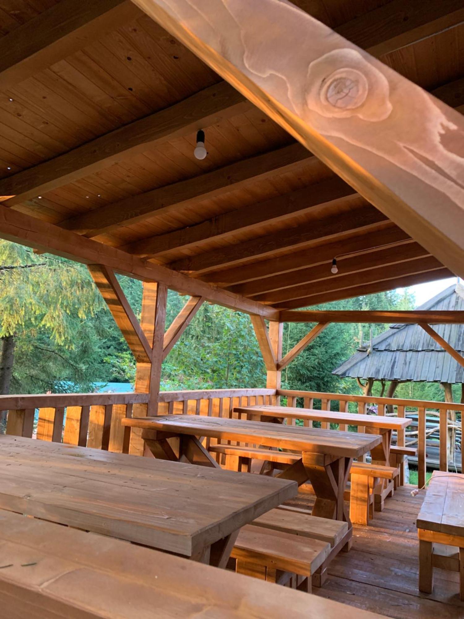 Hotel Novoe Shale Yablunytsya Ngoại thất bức ảnh