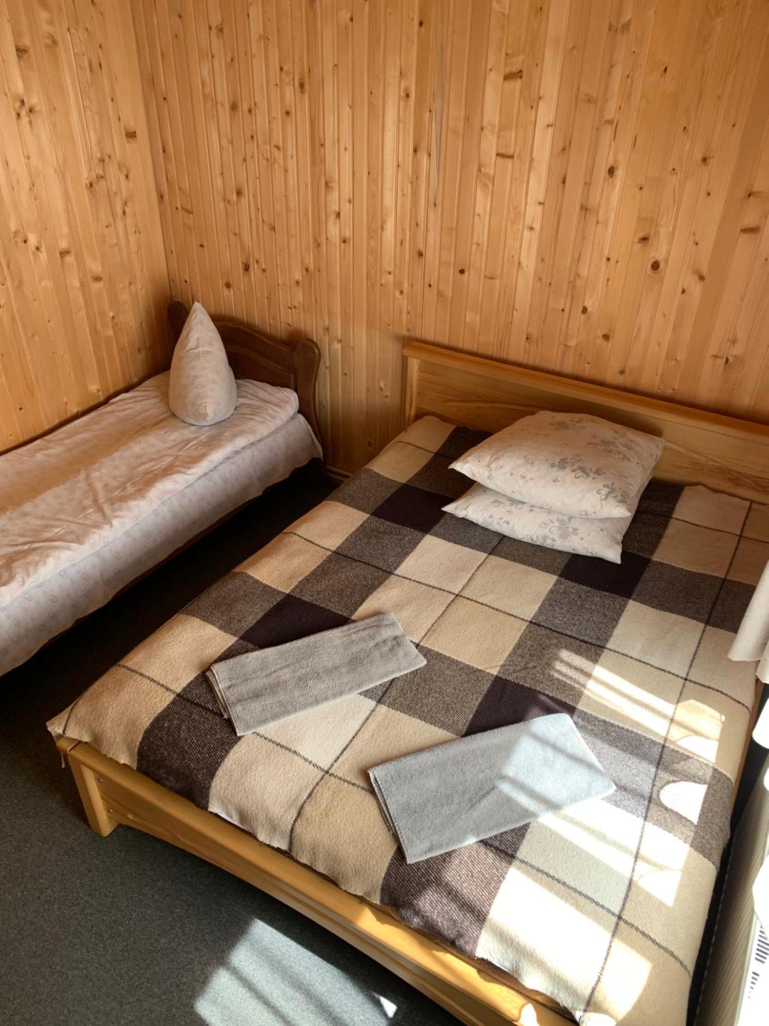 Hotel Novoe Shale Yablunytsya Ngoại thất bức ảnh