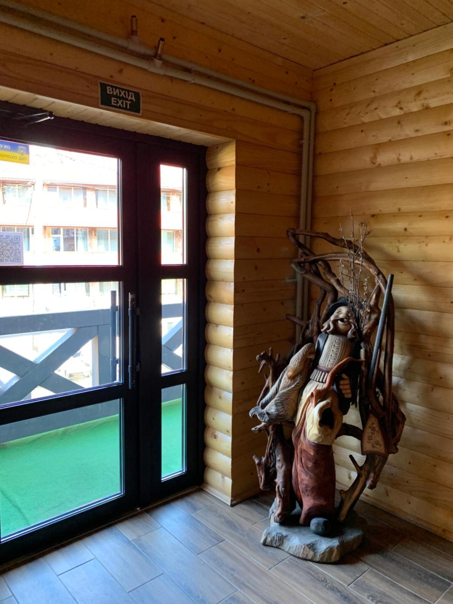Hotel Novoe Shale Yablunytsya Ngoại thất bức ảnh