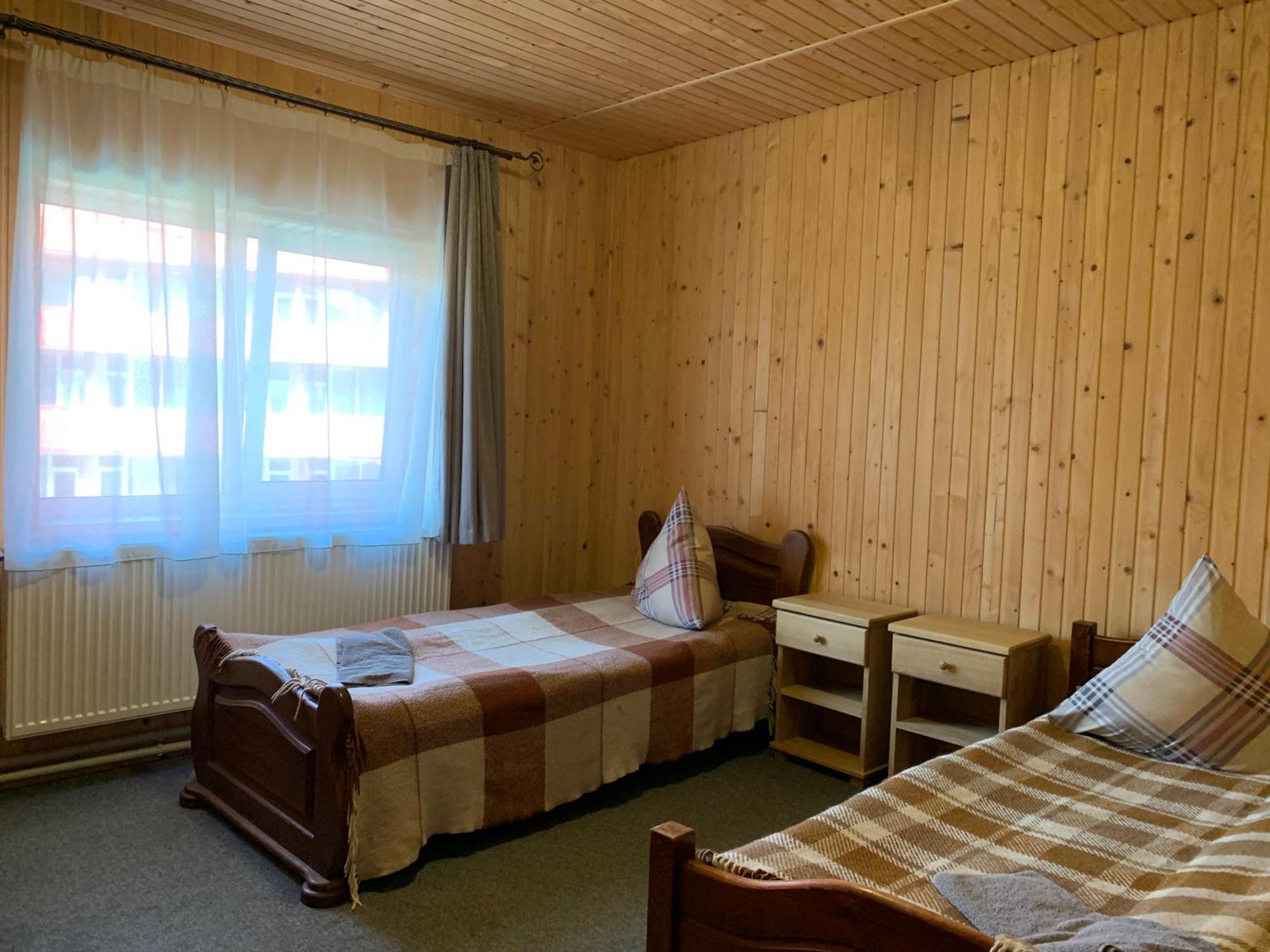 Hotel Novoe Shale Yablunytsya Ngoại thất bức ảnh