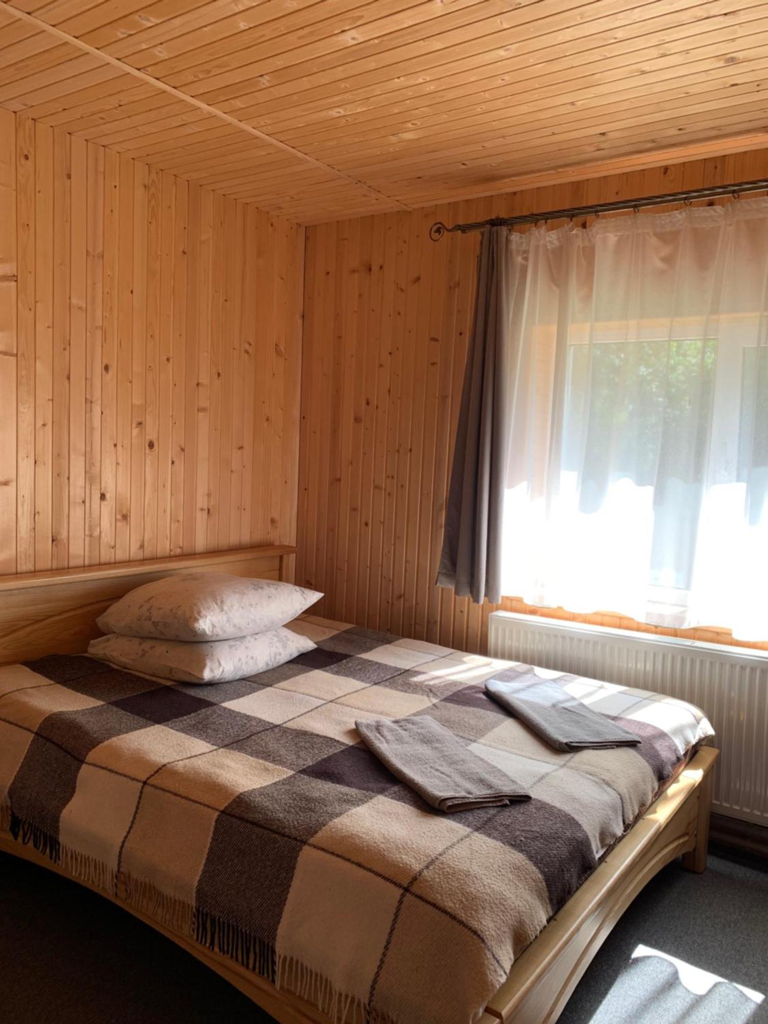 Hotel Novoe Shale Yablunytsya Ngoại thất bức ảnh