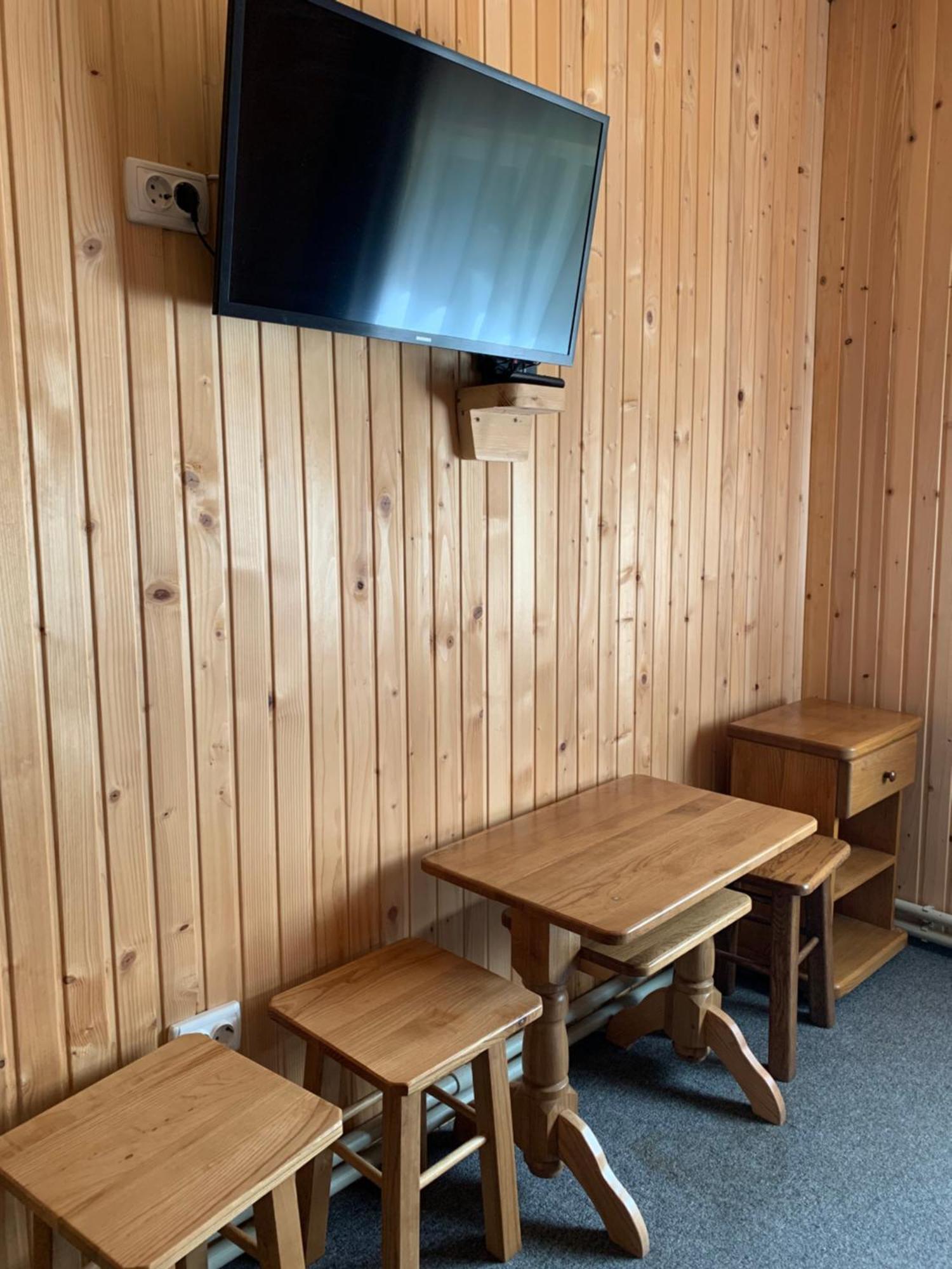 Hotel Novoe Shale Yablunytsya Ngoại thất bức ảnh