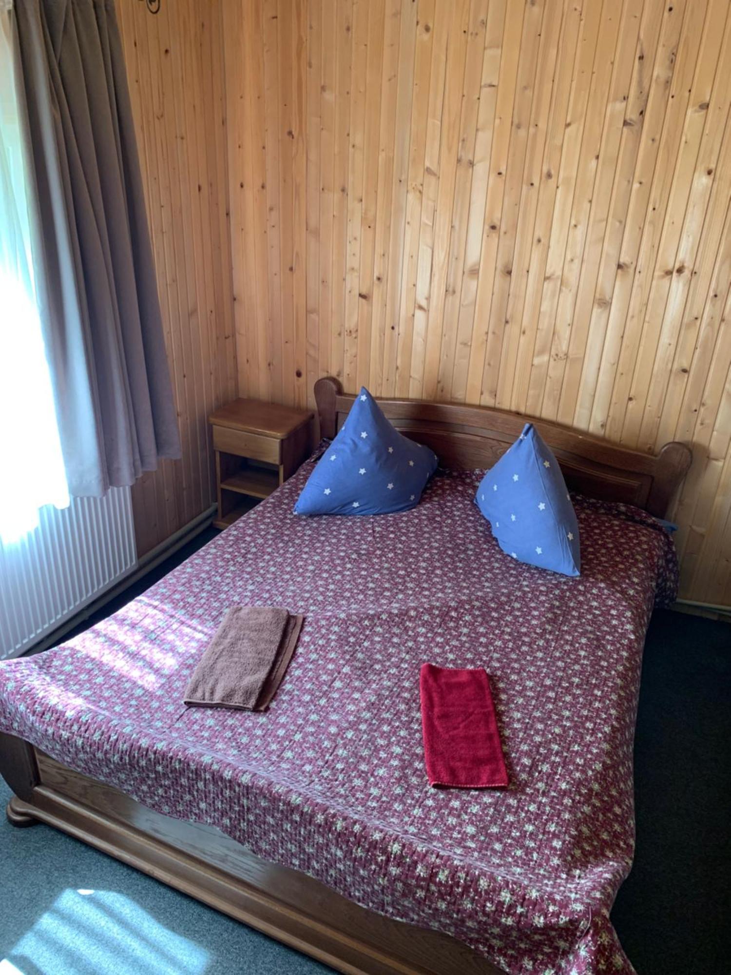 Hotel Novoe Shale Yablunytsya Ngoại thất bức ảnh