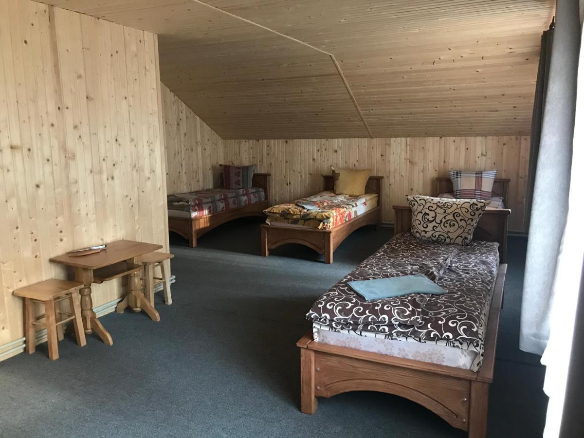 Hotel Novoe Shale Yablunytsya Ngoại thất bức ảnh