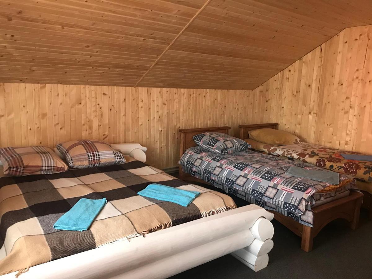 Hotel Novoe Shale Yablunytsya Ngoại thất bức ảnh